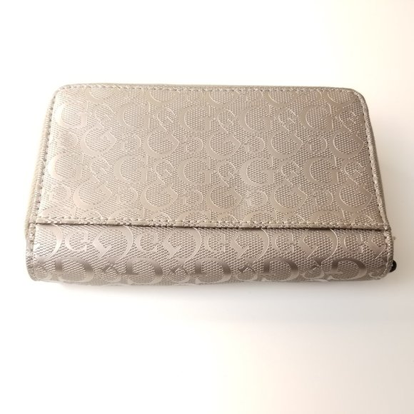 Guess Grey Wallet Purse Zip Around Clutch Bag with Logo Design - Very Good - Picture 4 of 10